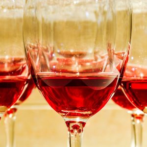 Κρασί επιδορπίου: Η επιστροφή του στο τραπέζι – Η νέα μόδα