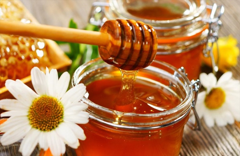 Greek honey: Deluge of adulteration and ‘Hellenization”