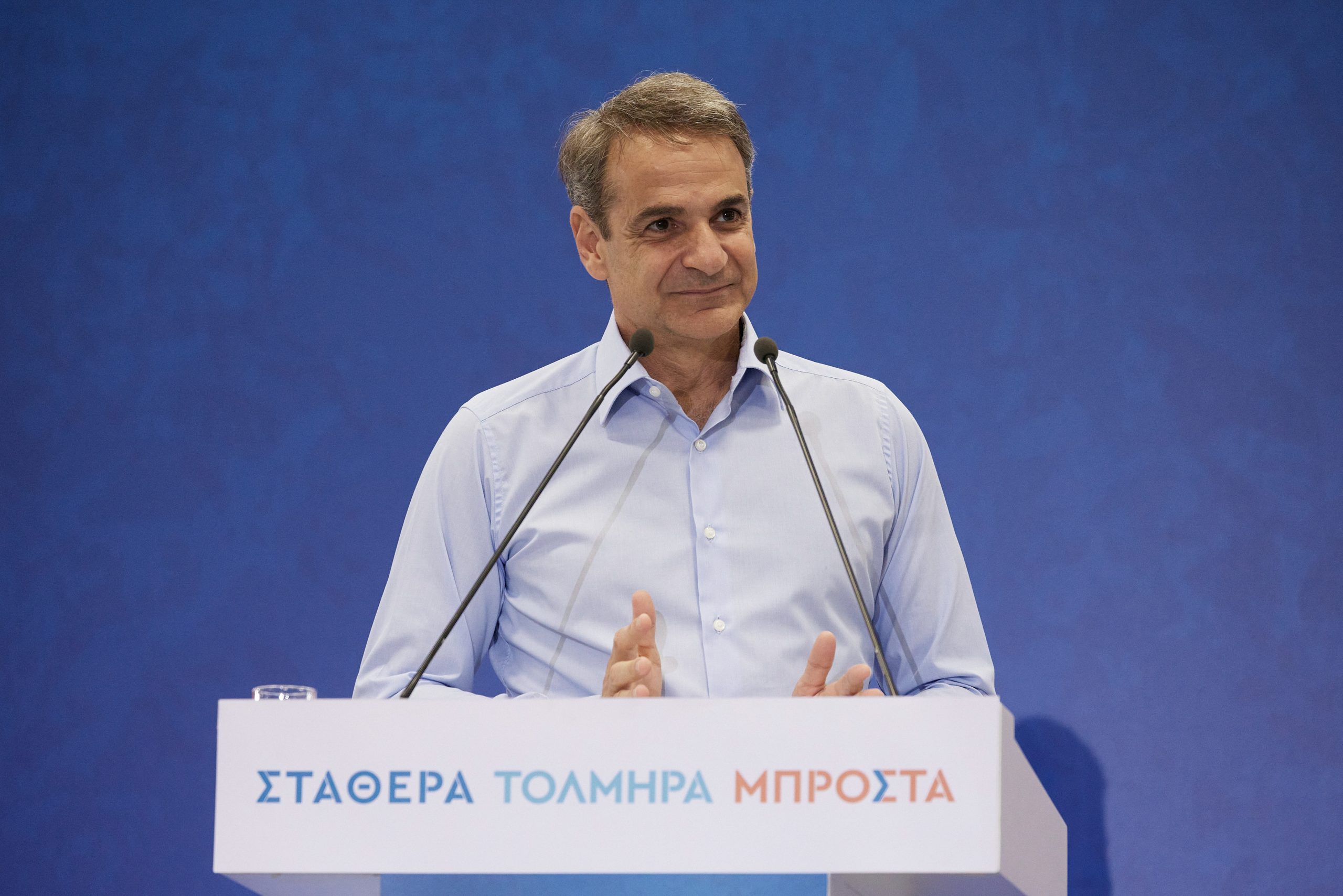 Mitsotakis from campaign trail: Albania’s European prospects wholly dependent on respect of ethnic Greek minority in that country