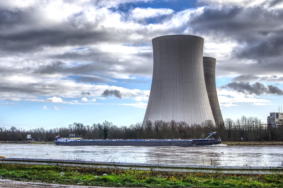 EE: «Ίσους όρους ανταγωνισμού» για την πυρηνική ενέργεια ζητά η Γαλλία
