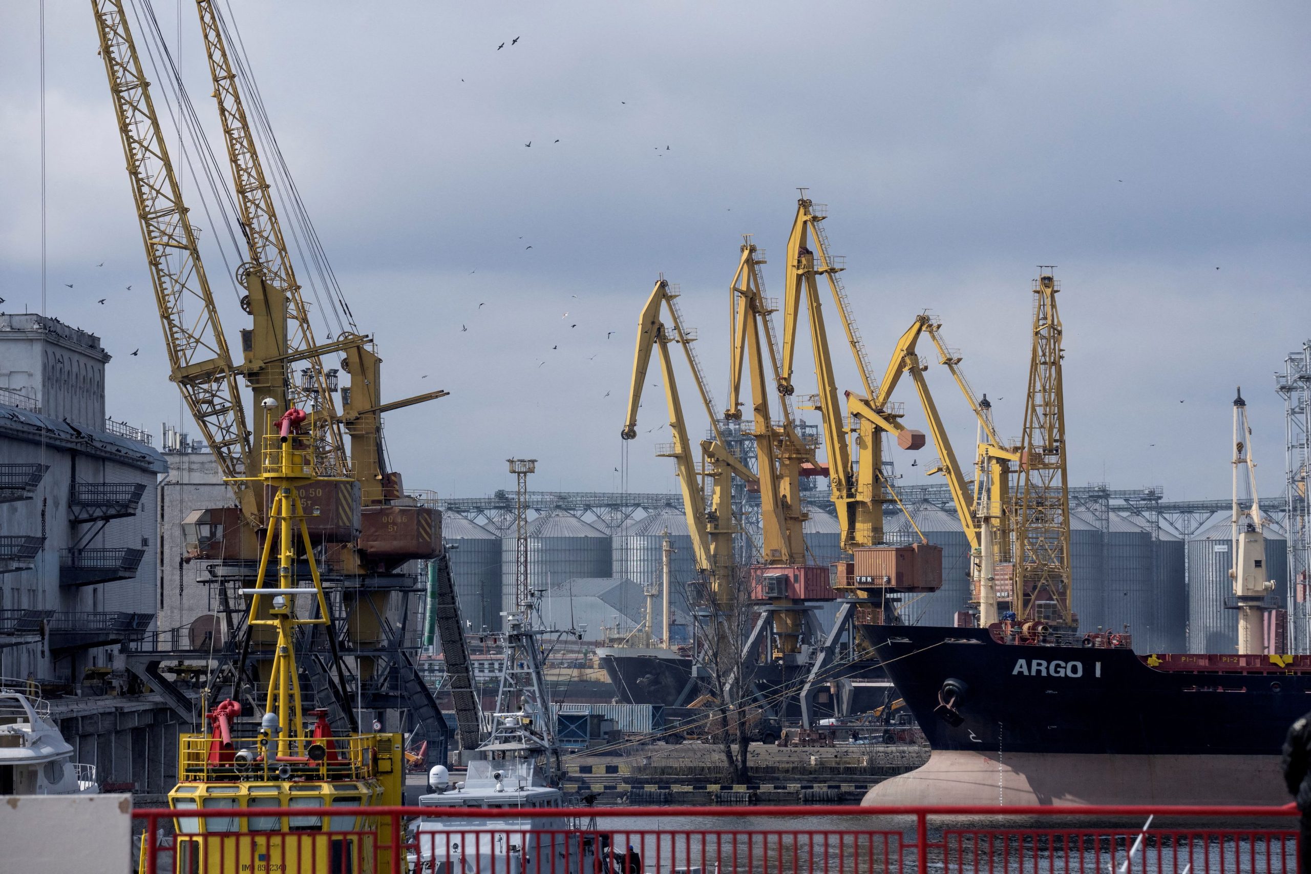 Ουκρανία: Ζημιές στο λιμάνι της Οδησσού από επίθεση με drones