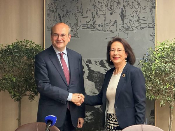 Υπουργείο Εργασίας: Η Πατρίνα Παπαρρηγοπούλου ανέλαβε καθήκοντα υπηρεσιακής υπουργού