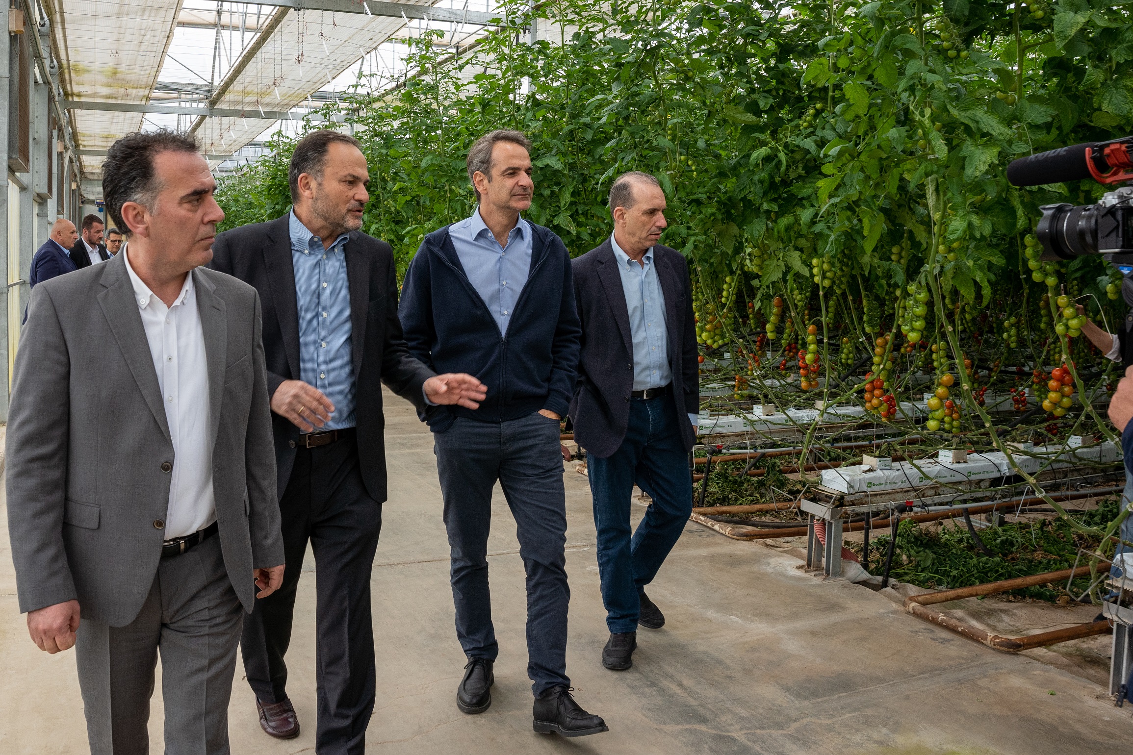 Greek PM Mitsotakis visits largest greenhouse in SE Europe, in Thrace