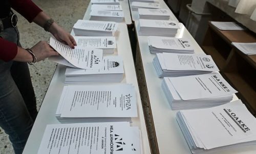 Εκλογές 2023: Τι λέει η γλώσσα του σώματος των πολιτικών αρχηγών;