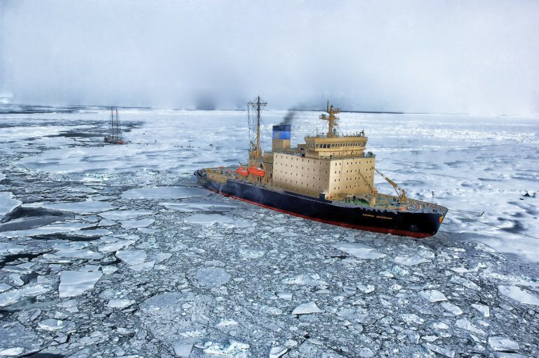 Νορβηγία: Ετοιμάζει νέες έρευνες ορυκτών καυσίμων στην Αρκτική