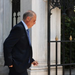 Μονή Εσφιγμένου: Ο Βελόπουλος επιβεβαιώνει παράνομες συναλλαγές με καταληψίες στο Άγιο Όρος