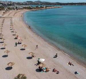 Παραλίες: Ποιες είναι κατάλληλες για κολύμπι στην Αττική και ποιες όχι