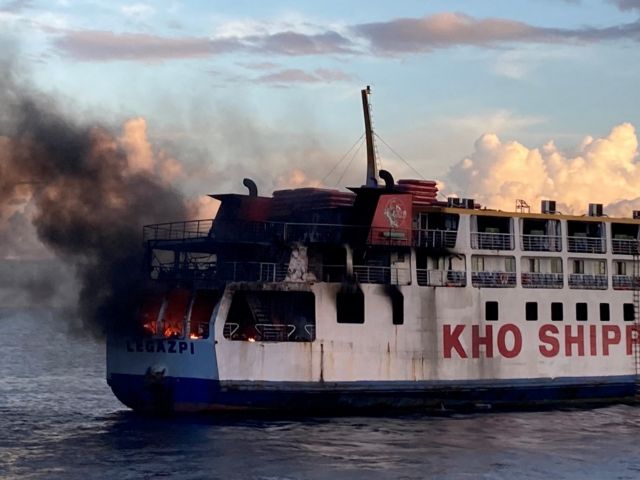 Φωτιά σε πλοίο στις Φιλιππίνες: Η ακτοφυλακή διέσωσε όλους τους επιβαίνοντες