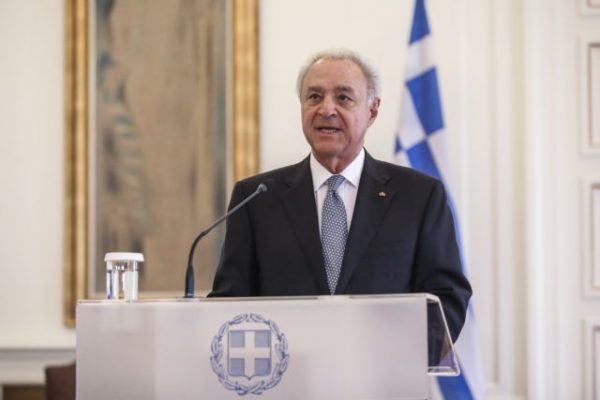 Βασίλης Κασκαρέλης: Ο αθόρυβος και αποτελεσματικός υπηρεσιακός ΥΠΕΞ