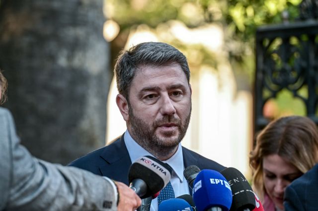 Σε αντιπολιτευτικό μέτωπο για κατάθεση πρότασης δυσπιστίας καλεί ο Ανδρουλάκης