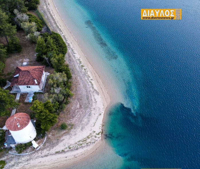 Earthquake in Atalanti: North Evia beach “submerged” [pics-vid]