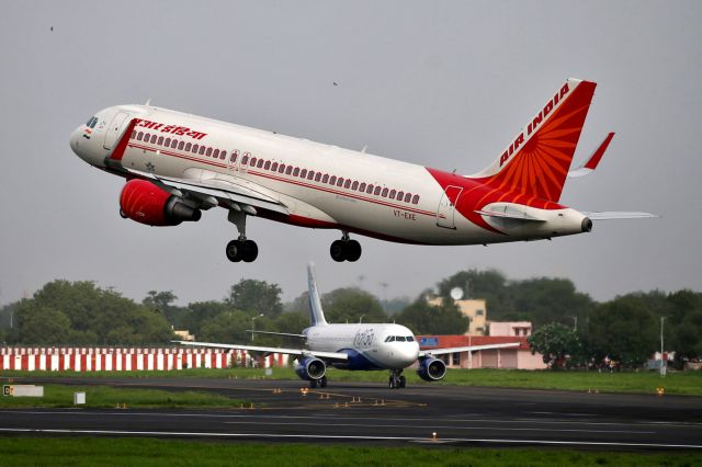Air India: Παραγγελία 470 αεροπλάνων από τις Boeing και Airbus