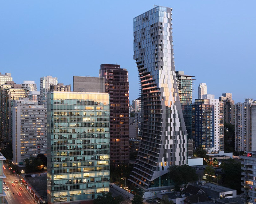 Καναδάς: Ολοκληρώθηκε ο ουρανοξύστης Alberni που σχεδίασε ο Kengo Kuma