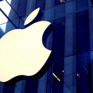 Apple: Σκέψεις να εμπλουτίσει τη Siri με AI των Anthropic ή OpenAI