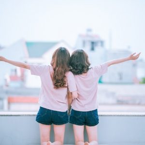 Συγκατοίκηση: Η απάντηση της Gen Z και των millennials στα ακριβά ενοίκια