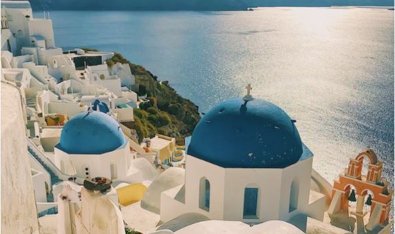 Toυρισμός: Ποιος ελληνικός προορισμός είναι ο πιο δημοφιλής στην Ευρώπη