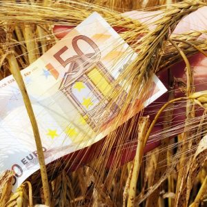 Εις βάρος των αγροτών 