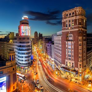Ισπανία: Οι πλούσιοι επενδυτές της Λατινικής Αμερικής μετατρέπουν τη Μαδρίτη σε Μαϊάμι