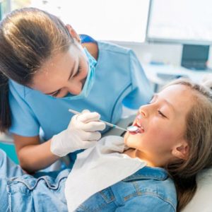 Dentist Pass: Βήμα – βήμα οι αιτήσεις επιδοτούμενων οδοντιατρικών εξετάσεων για παιδιά