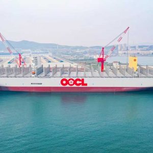 Ναυτιλία: Πιάνει Πειραιά το νεότευκτο «OOCL Piraeus»