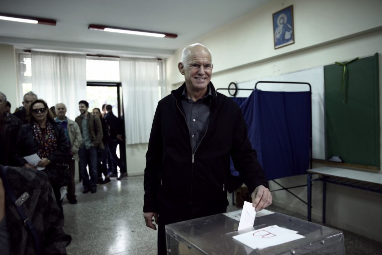 Εκλογές 2023 – Γιώργος Παπανδρέου: «Η δημοκρατία απειλείται»