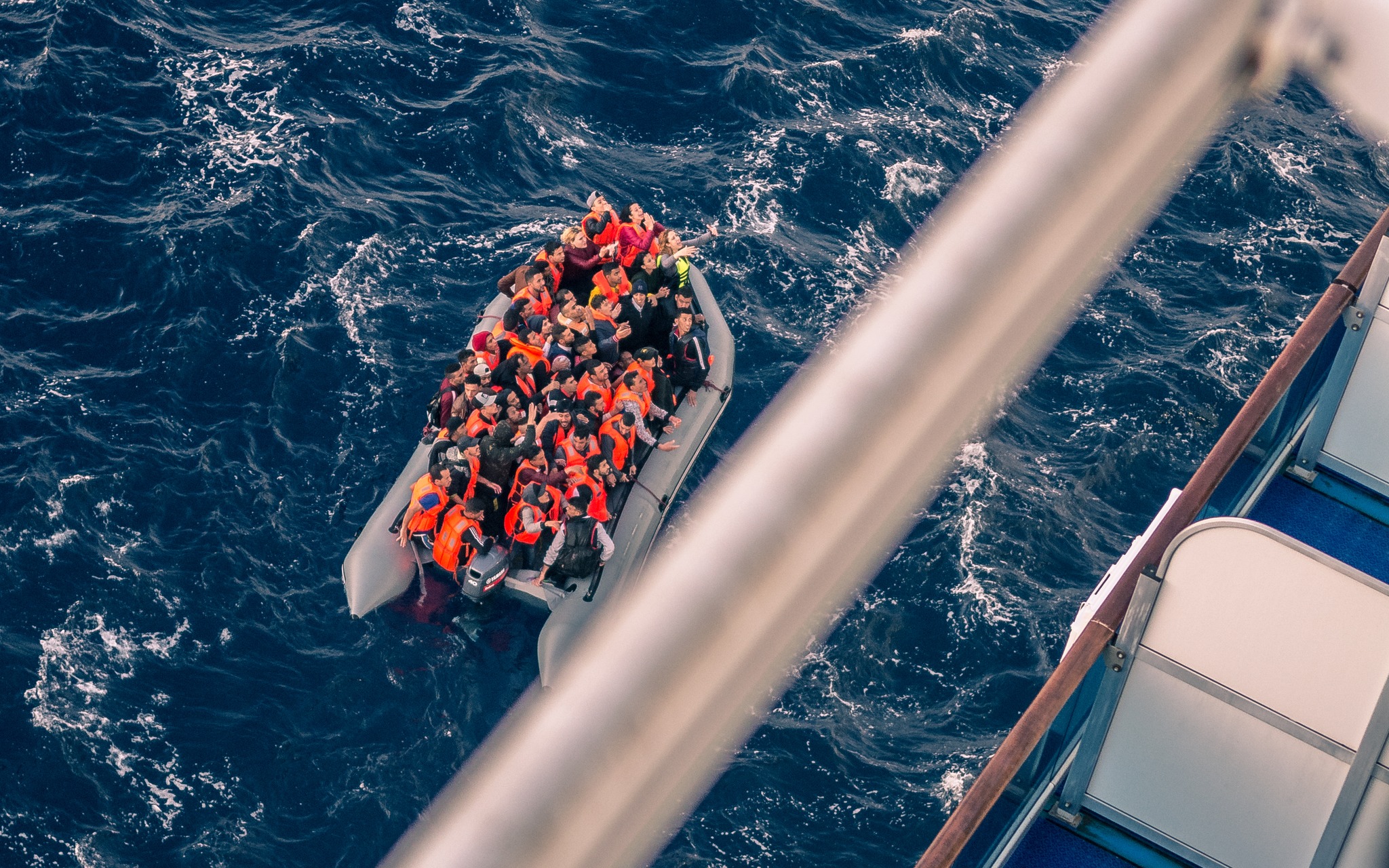 Report by Greek broadcaster: One of 9 men arrested in migrant boat capsizing admits to role in smuggling