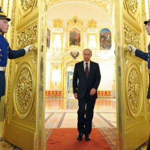 Ρωσία: Το μετέωρο βήμα των κρατών – δορυφόρων του Πούτιν [Γραφήματα]