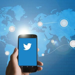 Twitter: Αντιπαράθεση με την Κομισιόν για τον κώδικα καλής πρακτικής