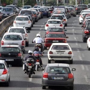 ΕΕ: Να συμμορφωθεί η Ελλάδα με τους κανόνες για τη φορολογία των αυτοκινήτων