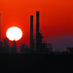 Πετρέλαιο: Κάτω από τα 80 δολάρια το βαρέλι το Brent