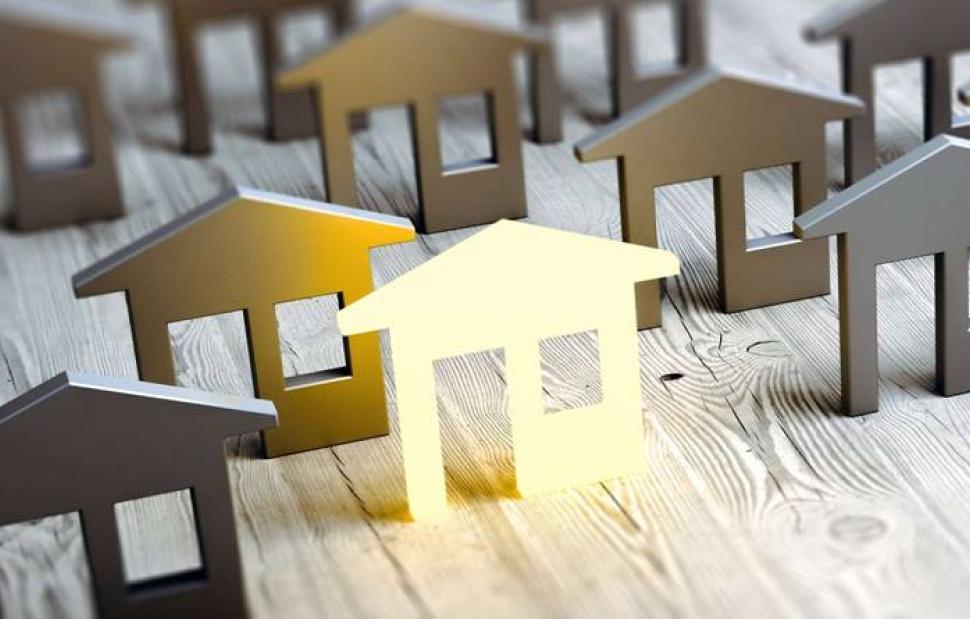 Real Estate: Τι φρενάρει τις μετοχές των εισηγμένων real estate