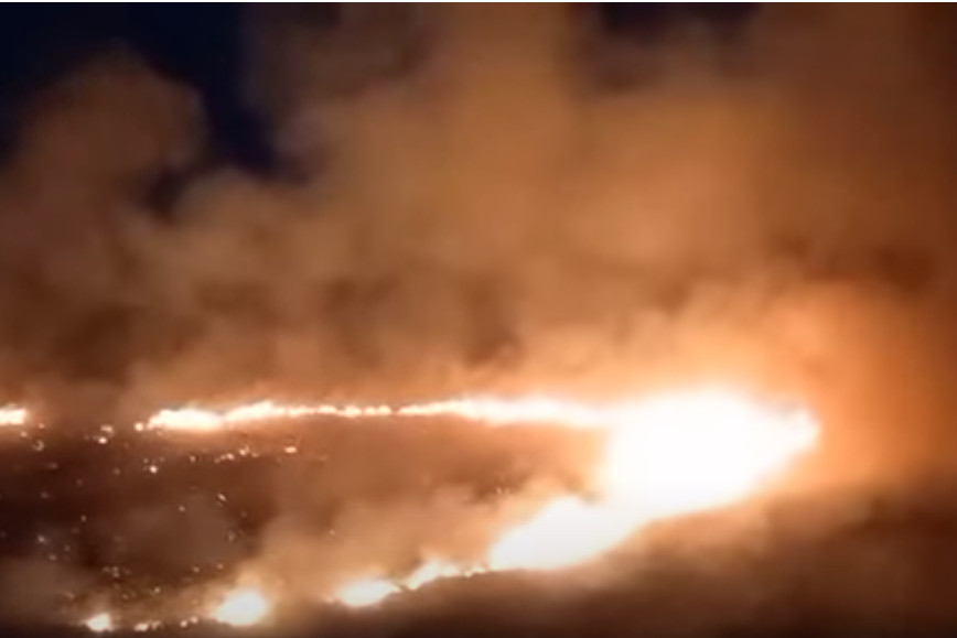 Fire raging in Aliveri, Evia