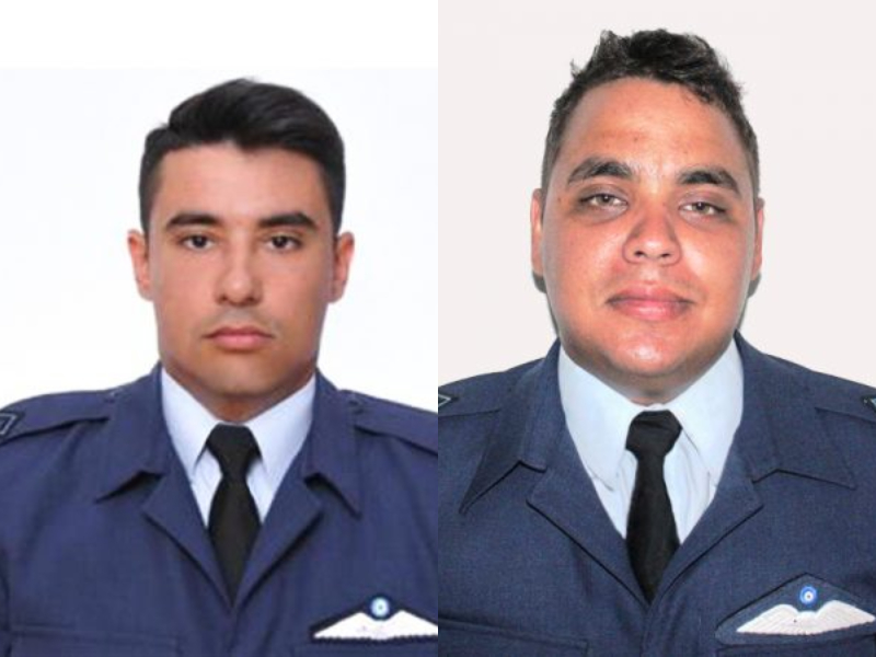 Πτώση Καναντέρ: Συγκίνηση στην τελετή μνήμης στο υπουργείο Εθνικής Άμυνας για τους δύο πιλότους
