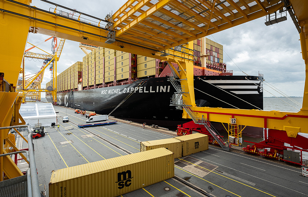 MSC: Ο νέος «γίγαντας» που παίρνει τα σκήπτρα του μεγαλύτερου containership στον κόσμο