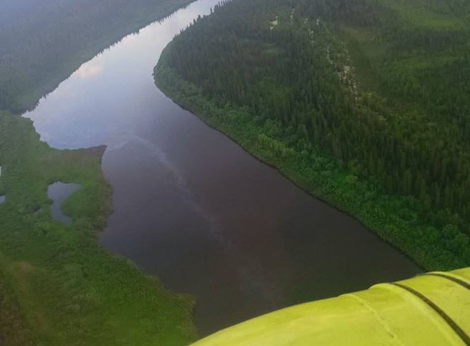 Ρωσία: Πετρελαιοκηλίδα απειλεί να προκαλέσει «μεγάλη ζημιά» σε ποταμό