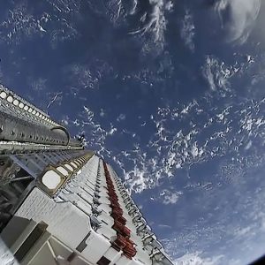 Μασκ: Πώς το Starlink πυροδοτεί ένα νέο είδος διαστημικού πολέμου