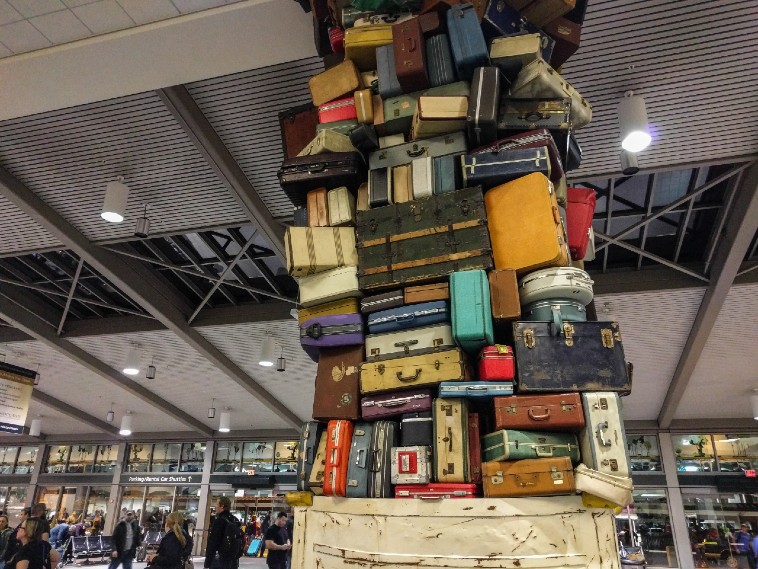 Μπάχαλο στα αεροδρόμια: Άφιξη Αθήνα – βαλίτσα στο Ναϊρόμπι