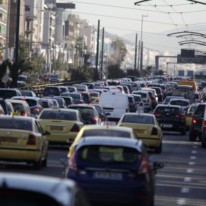 ΑΑΔΕ: Πρόστιμα για 450.000 «ξεχασιάρηδες» οδηγούς – Τα πρόστιμα ανά παράβαση