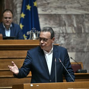 Φάμελλος για ΟΠΕΚΕΠΕ: Φάγατε τα λεφτά των τίμιων αγροτών για να ταΐσετε τα δικά σας παιδιά