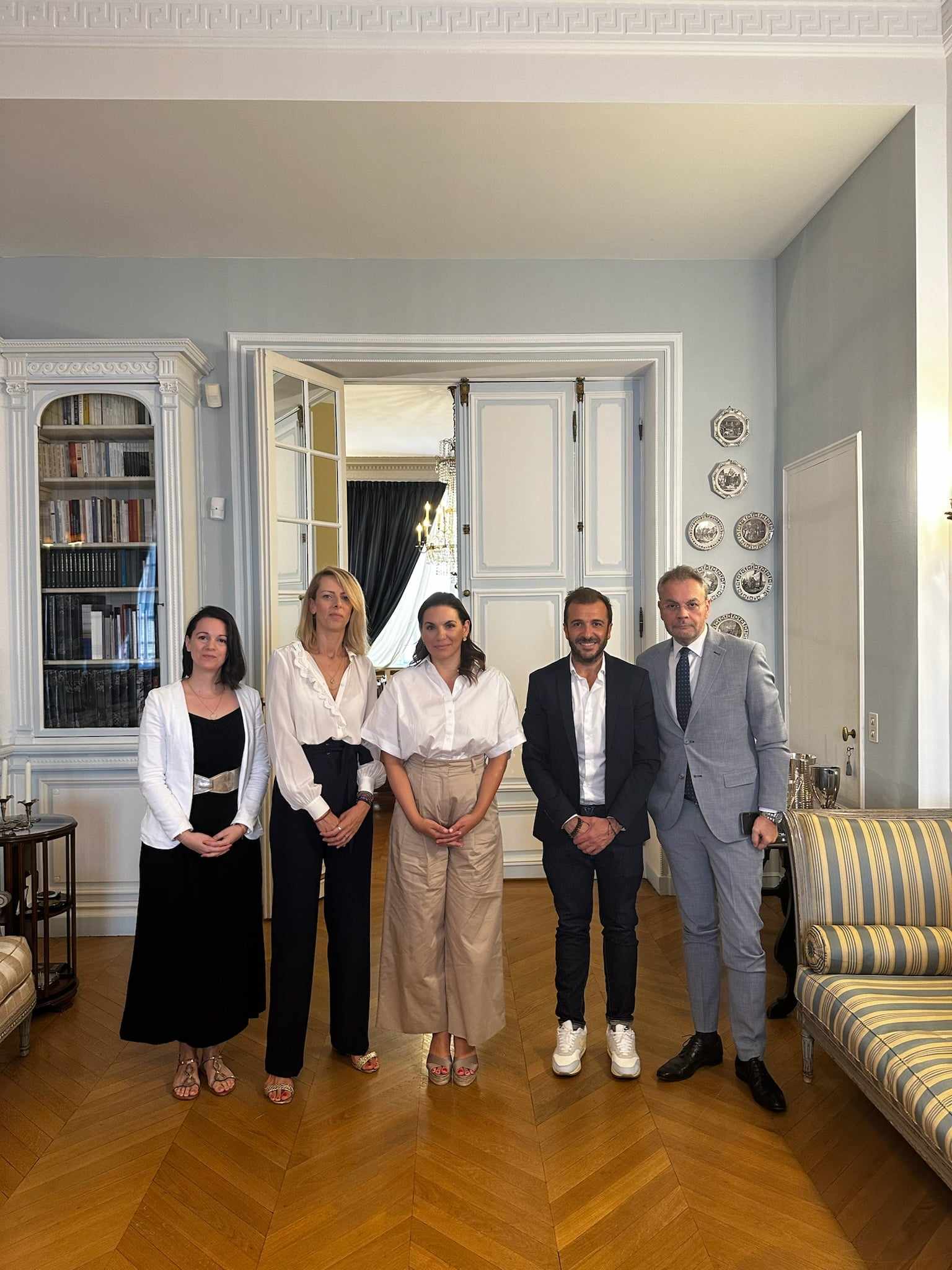 Greek tourism minister in Paris – Last minute bookings at the heart of the visit
