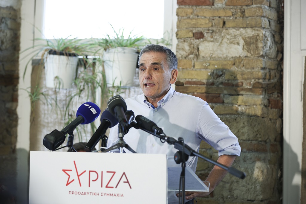 Ευκλείδης Τσακαλώτος: Ανακοίνωσε την υποψηφιότητά του για την προεδρία του ΣΥΡΙΖΑ-ΠΣ