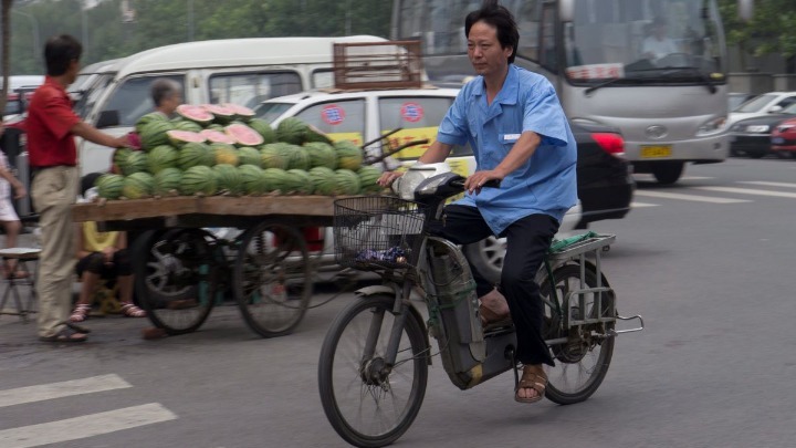 Κίνα: Αλμα στην παραγωγή εξελιγμένων ηλεκτρικών ποδηλάτων