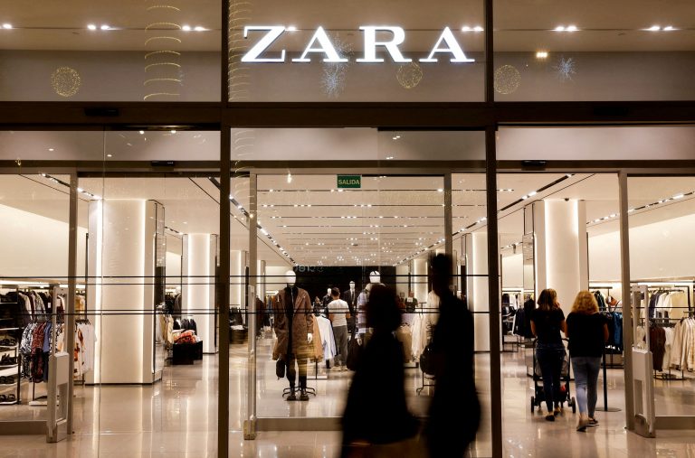 Zara: Καβγάς Inditex και Zalando για τις πλαστικές σακούλες