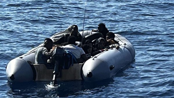 Φαλκονέρα: Σε εξέλιξη επιχείρηση διάσωσης 50 ατόμων από σκάφος του Λιμενικού