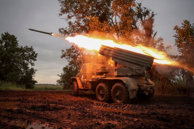 Ουκρανία: Κίνδυνος να χαθεί ο πόλεμος αν αναβληθεί η βοήθεια των ΗΠΑ