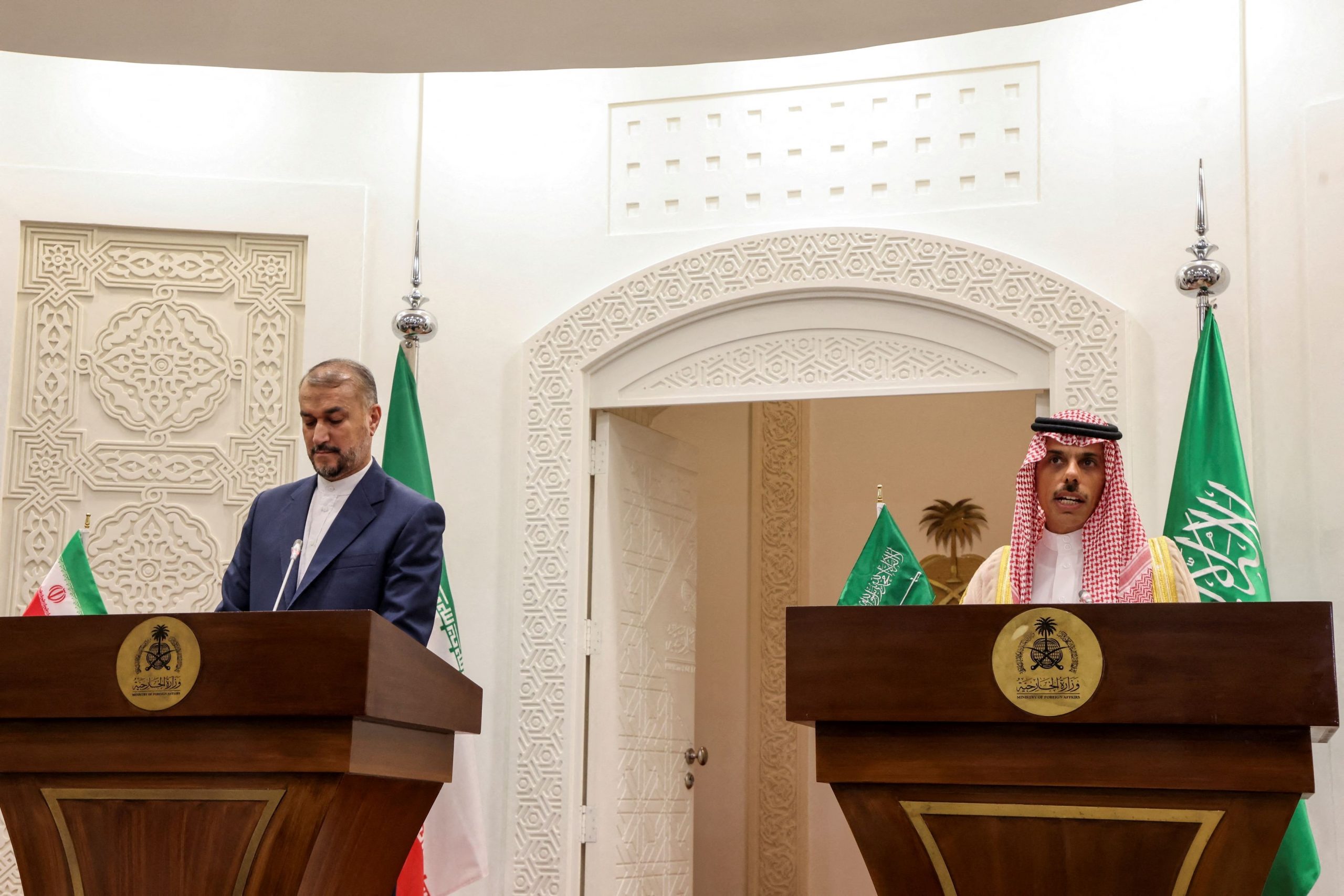 Σαουδική Αραβία – Ιράν: Πρόοδος στις σχέσεις – «Οι συνομιλίες στέφθηκαν με επιτυχία»