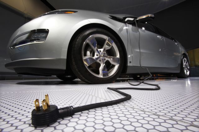 Ε.Ε.: Εφικτή η παραγωγή ηλεκτρικών αυτοκινήτων με κόστος χαμηλότερο των 25.000 δολαρίων