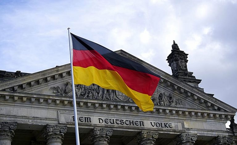 Γερμανία: Το Βερολίνο αναζητά επειγόντως 60 δισ. ευρώ