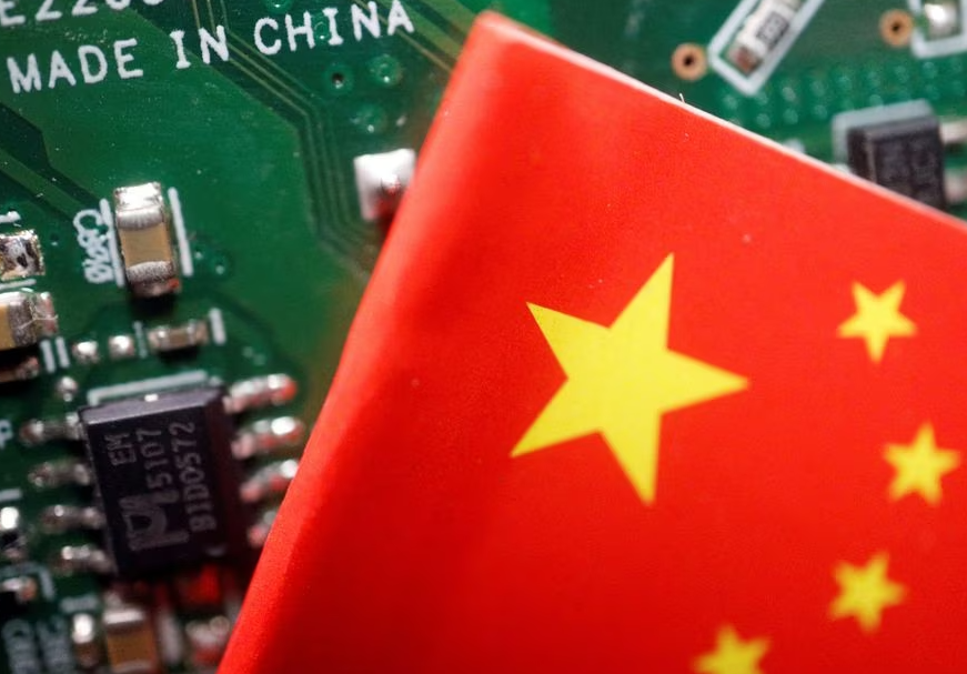 Οι δυτικές εταιρείες κάνουν αργά βήματα προς την «μείωση ρίσκου» της Κίνας
