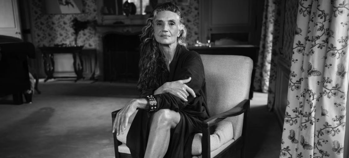 Zara: Άντζελα Μολίνα, το νέο πρόσωπο της εταιρείας στα 67 της χρόνια